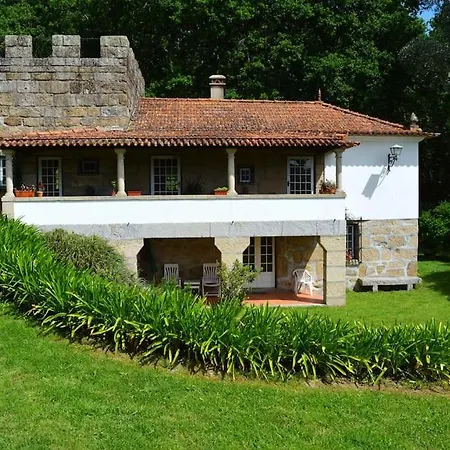 Casa De Travassos * Luzim